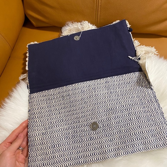 Boho style clutch - Picture 2 of 5